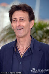 组图：《现实》发布会 导演加洛尼携主演亮相