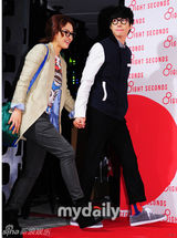 组图：朴诗妍Tiffany崔江熙等出席服装店开业仪式