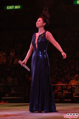 组图：叶倩文一家三口合唱 林青霞素颜到场欣赏