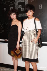 组图：诸葛梓岐大婚将请陈法拉 徐濠萦赞谢霆锋厨艺