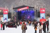 高清组图：雪地音乐节开幕 唐朝脑浊龙门阵雪上撒野