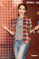 幻灯图集：萧亚轩庆功 表示已完成母亲对其期许