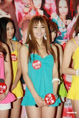 组图：吉泽明步苍井空等香港热舞 下一站台湾巡演