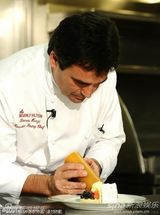 组图：主厨展示第68届金球颁奖礼晚宴菜肴