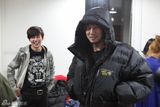 高清图：苏志燮送红心巧克力“示爱”俞承豪