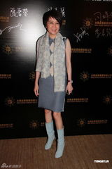 组图：苗侨伟欲学习黄金投资 方力申称微博言论无误