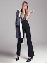 组图：斯威夫特时尚装扮展修长身材