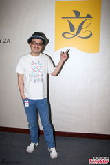 组图：黄耀明力挺“大爱同盟”支持同性恋