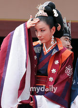 组图：李瑞镇宋智孝等穿古装宣传新剧《階伯》