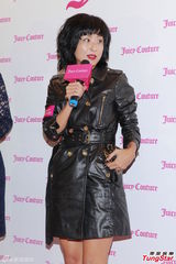 组图：MandyLieu红裙亮相 徐濠萦文咏珊同场