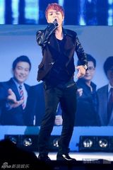 组图：少女时代等鼓励高考生唱响“点亮演唱会”