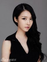 组图：韩网曝朴施厚性侵案A女性感惹火照