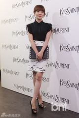 组图：李瑶媛IVY等出席某化妆品牌时尚展示会