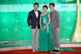 组图：上视节赵寅成钟汉良红毯惹粉丝尖叫