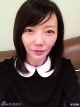 组图：王学兵前妻冯钰棋形象酷似王珞丹