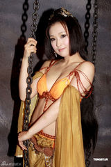 组图：探班《肉蒲团》 两艳星爆乳出镜风骚妖娆