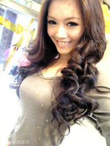 组图：金城武22岁侄女日本出道 基因好气质佳