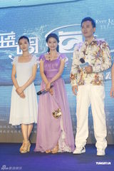 组图：众星助阵《蓝调海之恋》演绎忧伤爱情