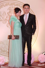 组图：蔡加怡陈汉骢大婚 蔡志明送豪宅作嫁妆