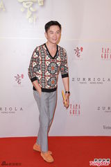 组图：刘嘉玲进军香港餐饮业 圈中友人前来捧场