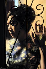 高清图：芙蓉姐姐出新款造型 典雅旗袍显幽怨