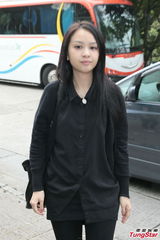 组图：陈僖仪遗体火化 亲朋好友送别