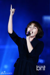 组图：韩团2PM与missA等出席音乐盛典尽情狂欢