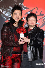 幻灯：庾澄庆“到死都要18岁” 有望泳渡日月潭