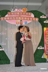 组图：谢婷婷安志杰甜蜜秀 对霆锋柏芝复合不表态