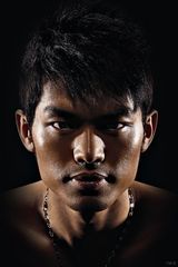 组图：林丹时尚写真秀壮硕肌肉霸气外露