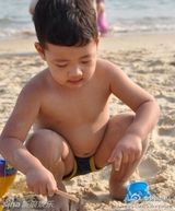 组图：郭涛爱子石头成长相册 小大人纯爷们儿