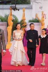 组图：《甄嬛传》“谨汐”孙茜亮相秀甜美笑容