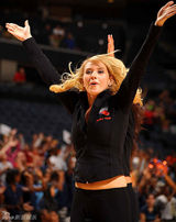 幻灯图集：NBA啦啦队美女美图100张 展运动之美