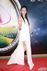 组图：港姐选拔二轮佳丽彩妆亮相变白富美