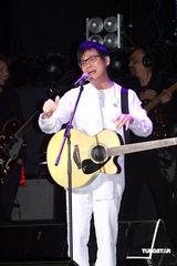 幻灯图：纵贯线香港告别演出 四歌手分享一年感受