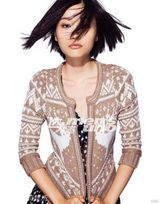 组图：田原拍冬日时尚写真 彰显多重达人身份