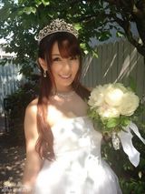 组图：波多野结衣全裸按奶球 性感美照曲线傲人