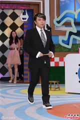 蔡康永患病毒性颜面失调后露面 面部仍不稳(图)