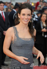 幻灯图集：《蒙彼利埃公主》首映 名模爱娃性感亮相