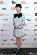 组图：贾樟柯助《天注定》首映 赵涛裙装显恬静