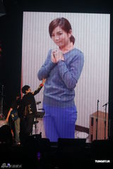 组图：倪安东英式军礼服献唱 Ella录VCR助阵