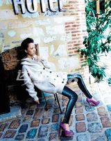 幻灯图集：王珞丹刘烨携手拍大片 感受古镇幸福时光