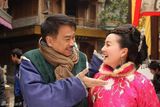 高清图：《俏媳妇》全家福曝光 苑琼丹等喜见戴娇倩 