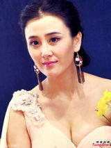 组图：田苏灏成功丰胸 放言：有胸者事竟成