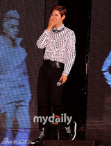 组图：韩国男子偶像组合帝国之子新专辑发布会