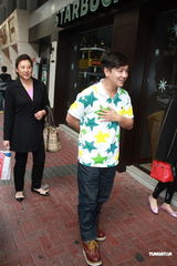 陈浩民继续留院陪伴太太做好女婿陪岳父岳母