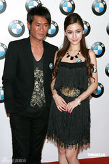 幻灯图：古天乐提环保选车 Angelababy澄清未隆胸