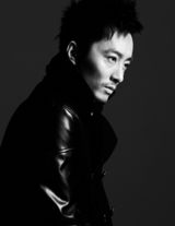 组图：吴超型男锋芒领雅痞风潮