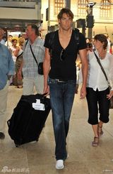 组图：法国泳坛美男展现性感运动魅力