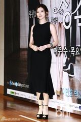 组图：李敏镐红装宣传《继承者》 主创华丽齐聚